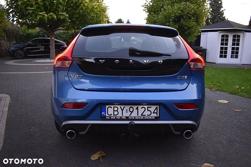Volvo V40 D3 Drive-E SCR R-Design Momentum - 27