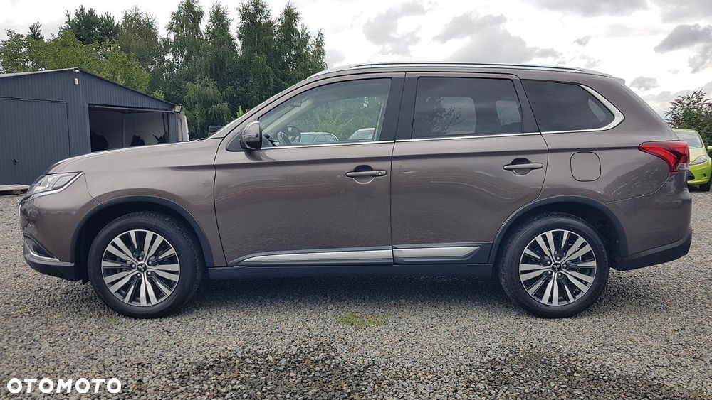 Mitsubishi Outlander 2.0 2WD CVT Spirit - 12