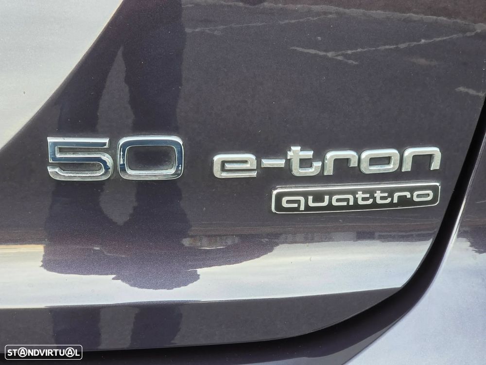 Audi Q4 e-tron 50 quattro - 11