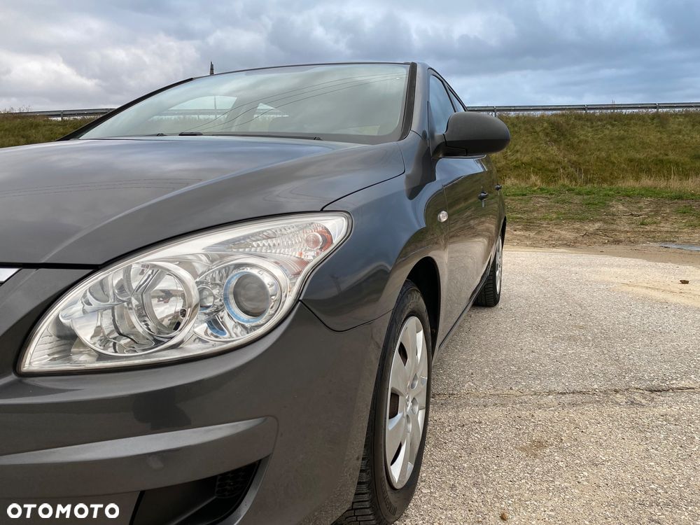 Hyundai i30 1.4 Classic - 11