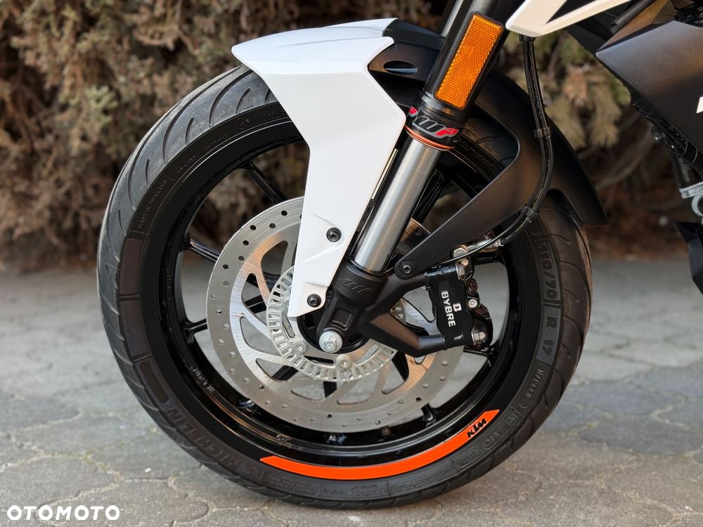 KTM Duke - 25
