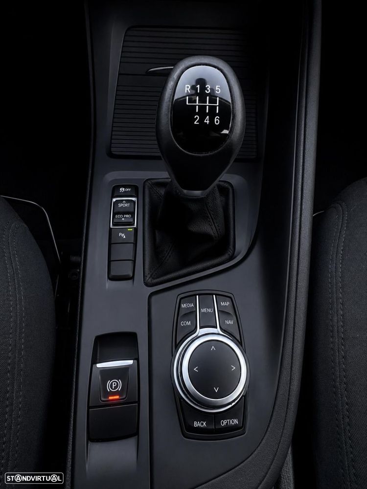BMW X1 16 d sDrive Advantage - 9