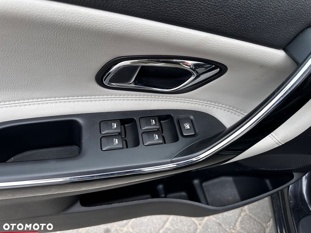 Kia Ceed 1.6 GDI ISG Dream-Team Edition - 13