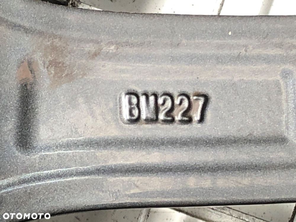 FELGA ALUMINIOWA 19 7J 5X120 ET48 ŚRODEK CENTR. 74  BMW X5 (E70) 2006 - 2013  6851073 - 2