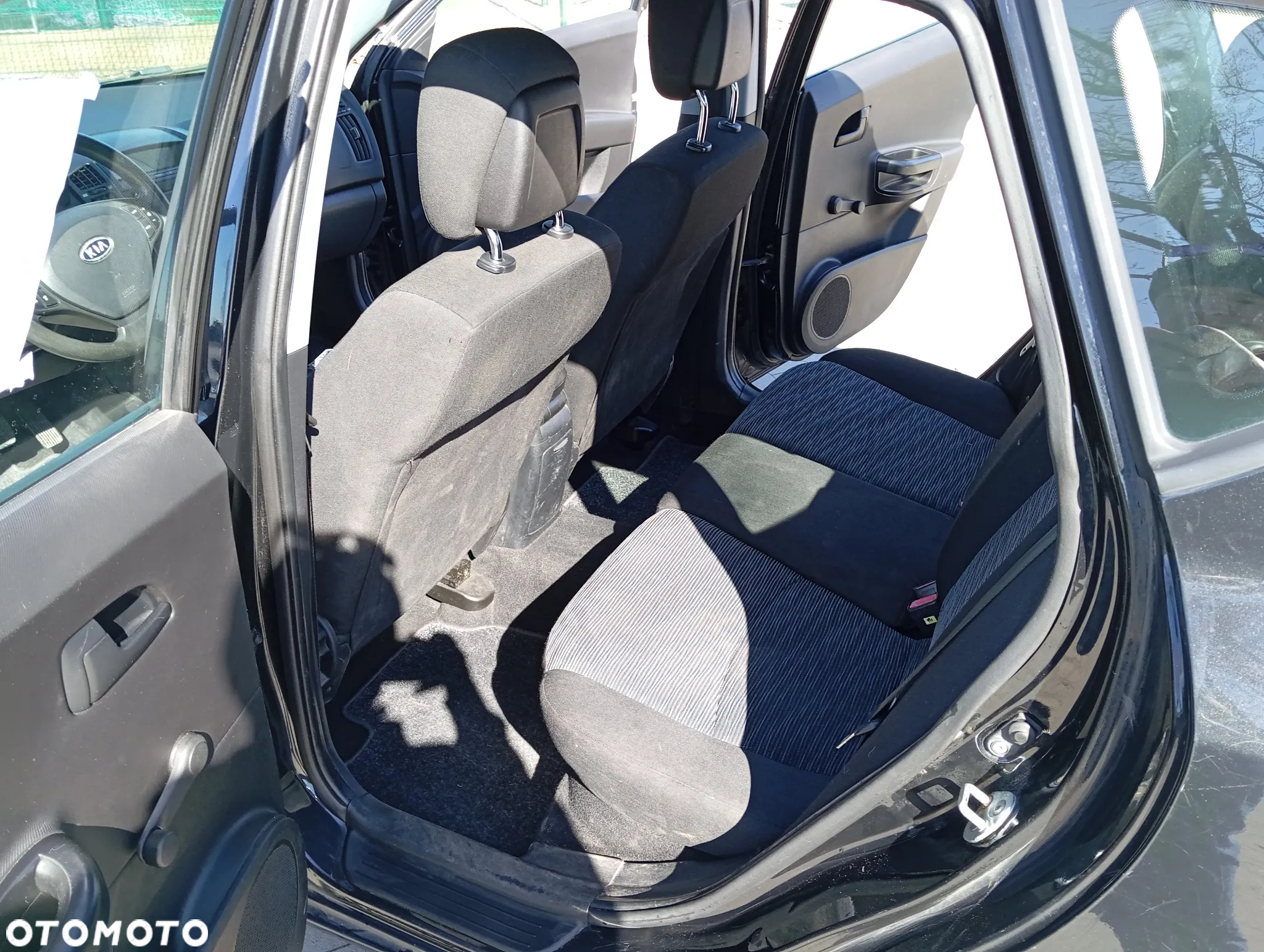 Kia Ceed - 8