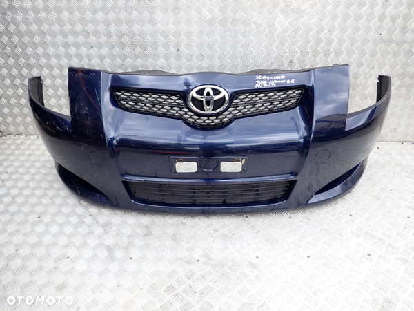 ZDERZAK PRZÓD TOYOTA AURIS 8S6