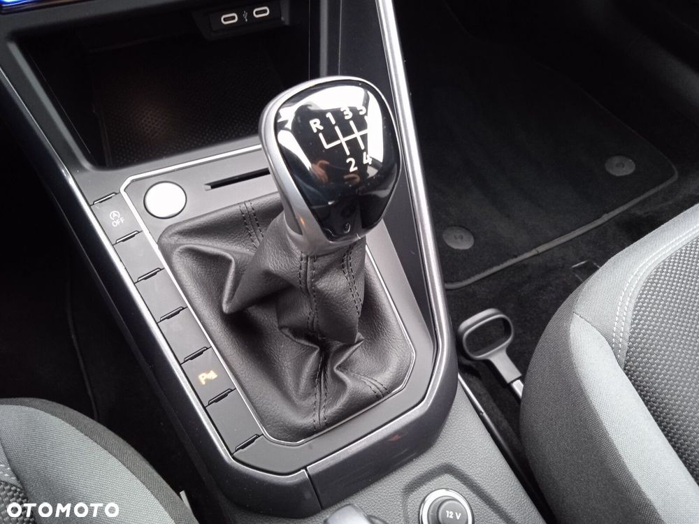 Volkswagen Polo 1.0 TSI Style - 23