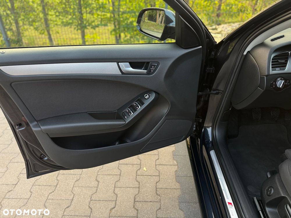 Audi A4 Avant 2.0 TDI DPF S line Sportpaket - 28