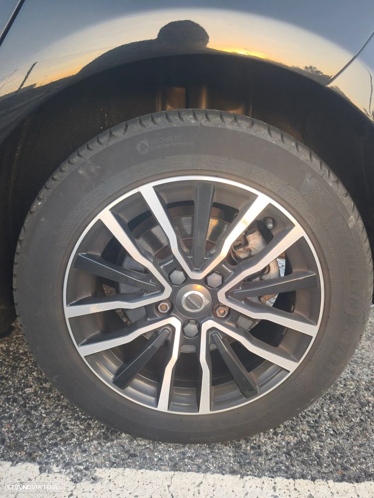 Volvo V40 2.0 D3 Momentum Geartronic - 8