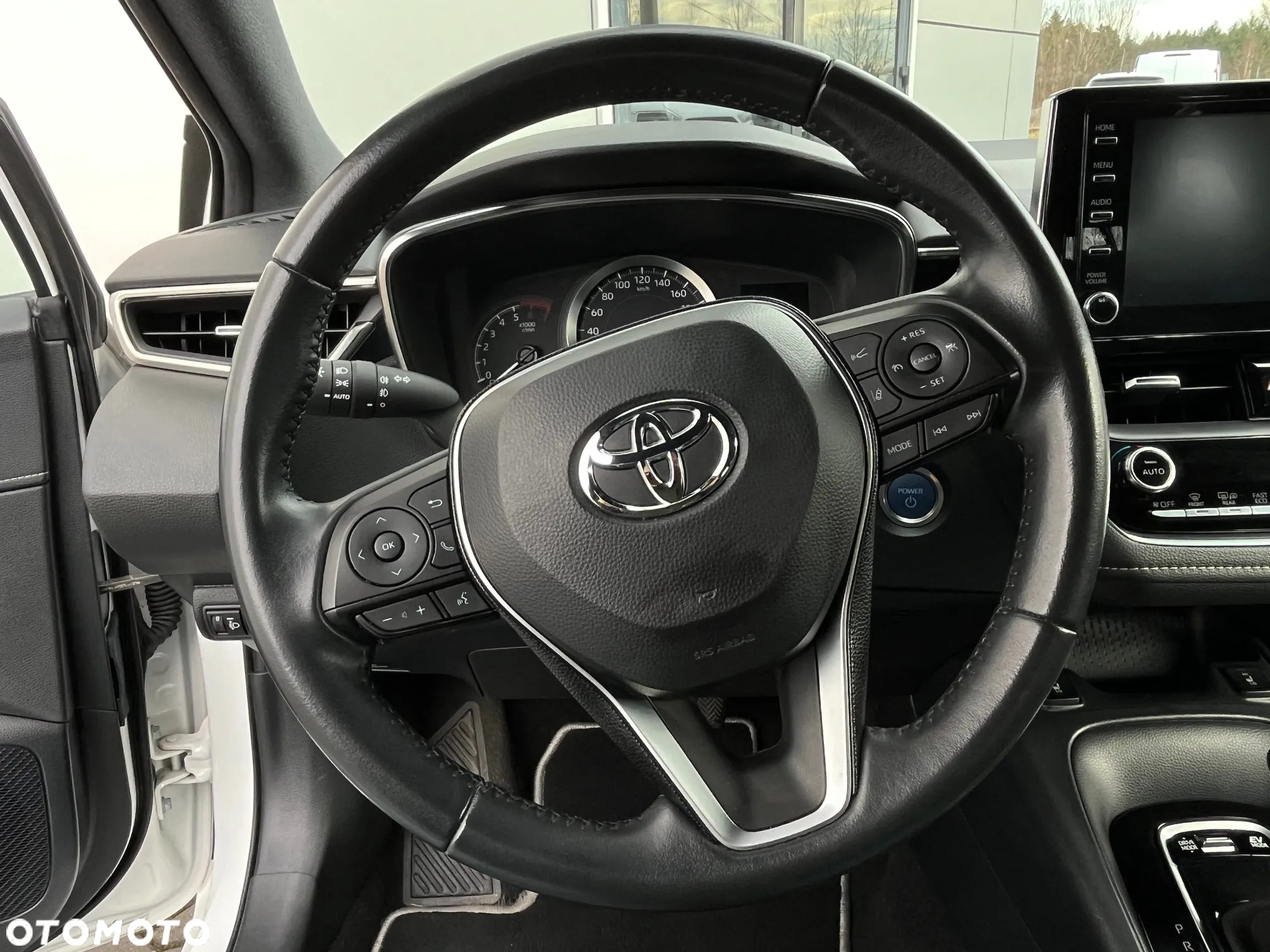 Toyota Corolla 1.8 Hybrid Comfort - 19