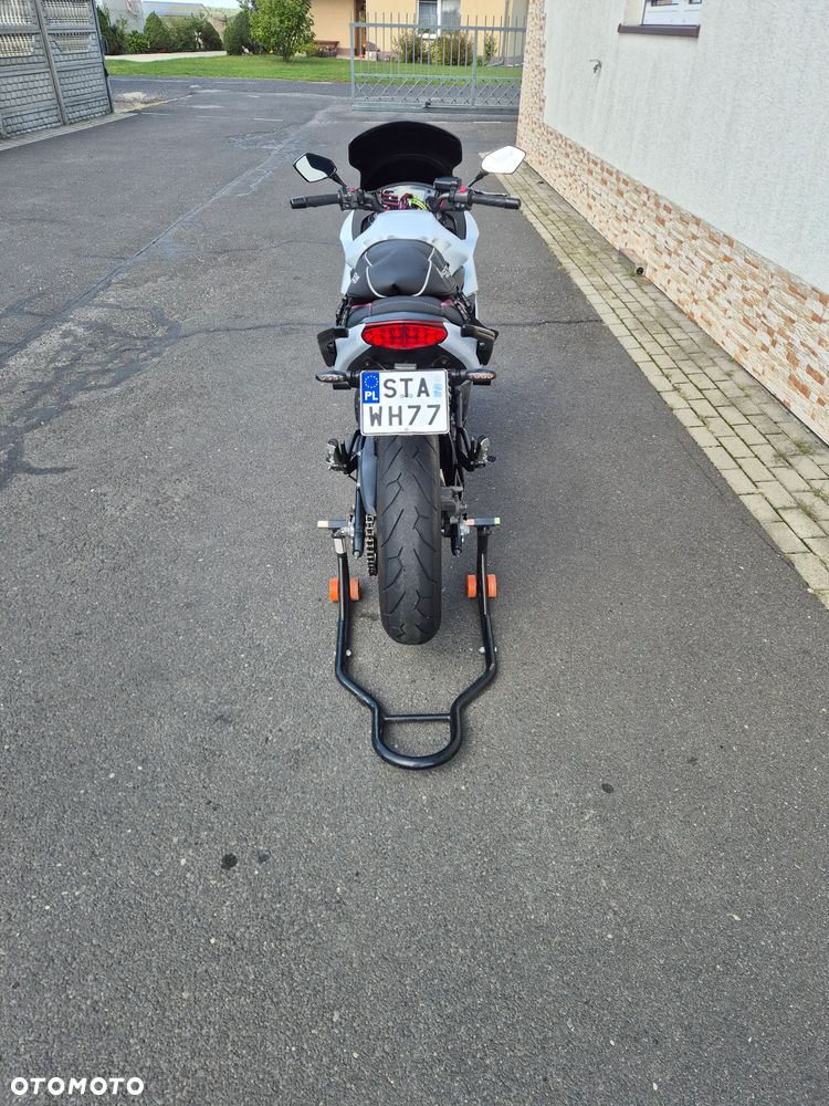 Kawasaki ER - 9