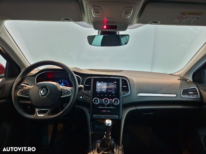 Renault Megane TCe 140 GPF Intens - 11