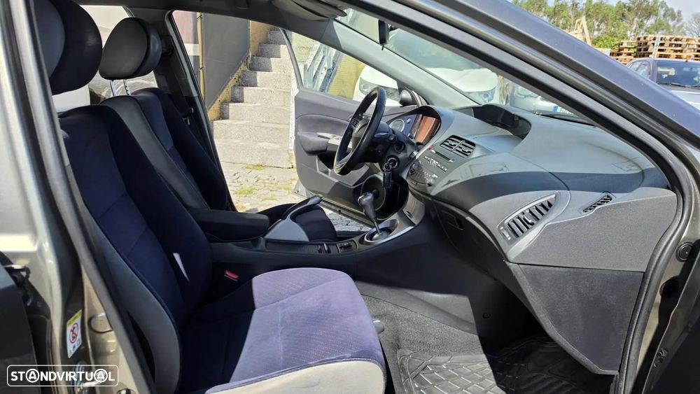 Honda Civic 1.4 Comfort - 15
