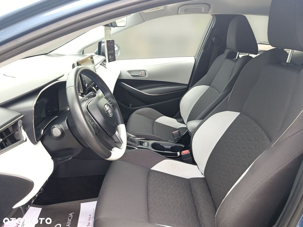 Toyota Corolla - 19