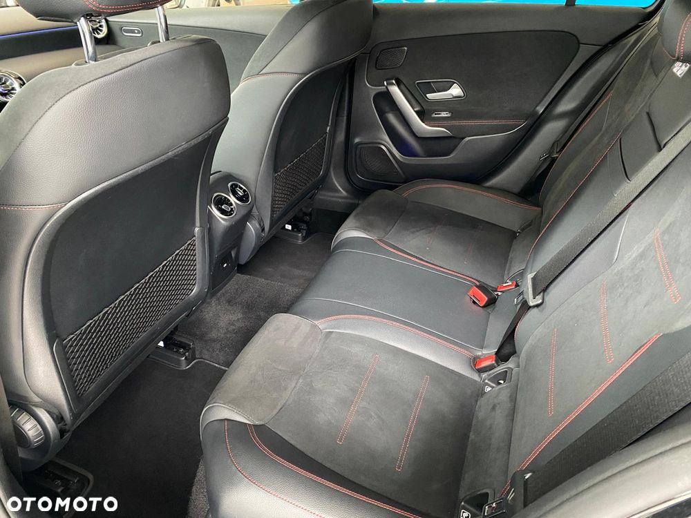 Mercedes-Benz Klasa A 200 d AMG Line 8G-DCT - 19