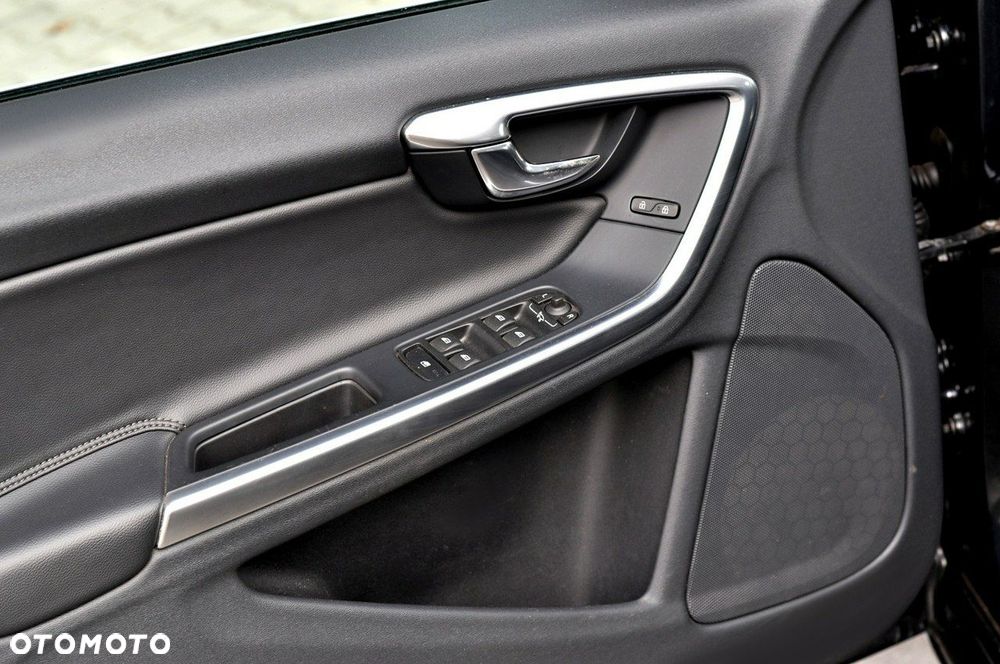 Volvo S60 D4 Drive-E Summum - 10