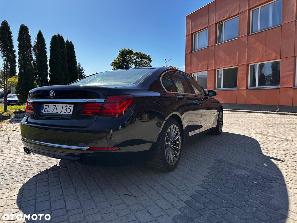 BMW Seria 7 730d xDrive - 16