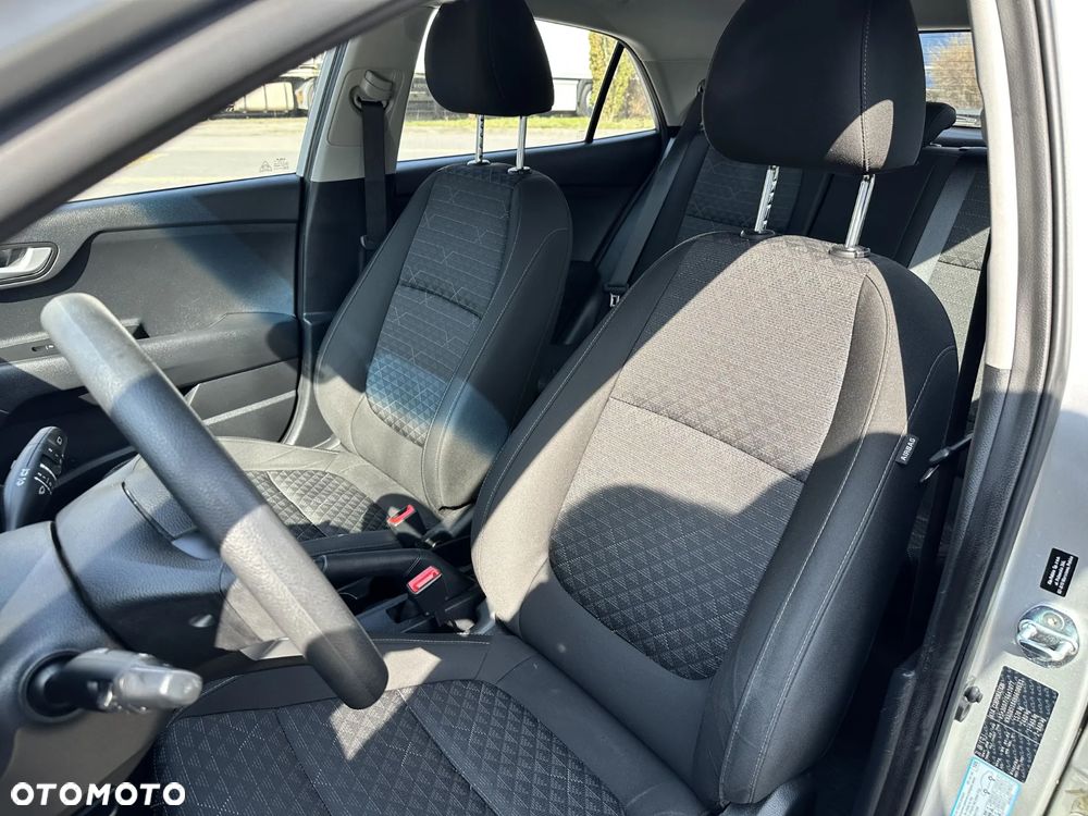 Kia Rio 1.2 M - 15