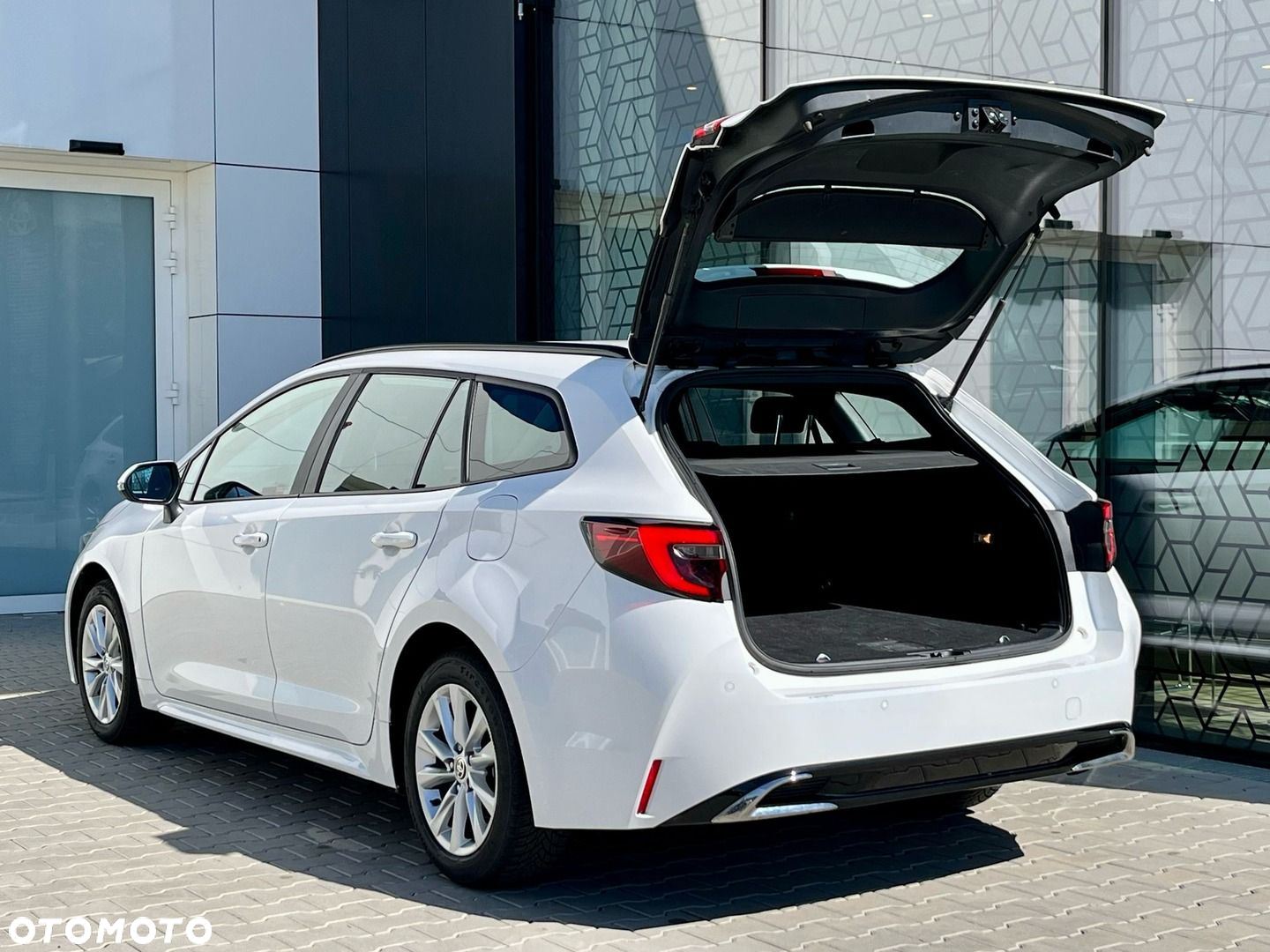 Toyota Corolla - 28