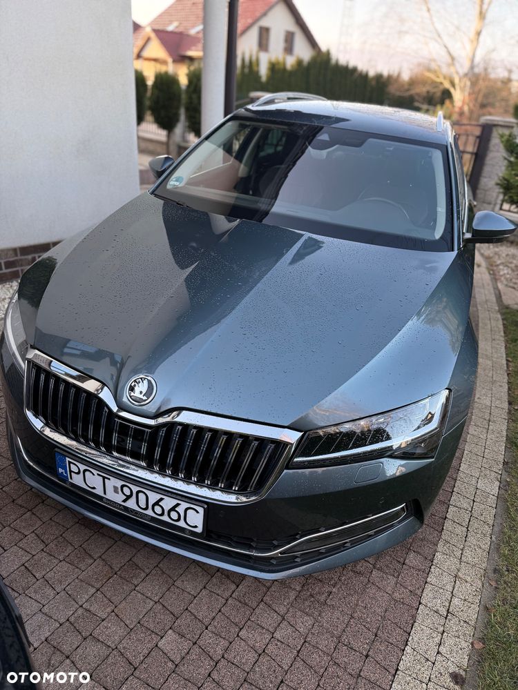 Skoda Superb 2.0 TDI DSG Premium Edition - 15
