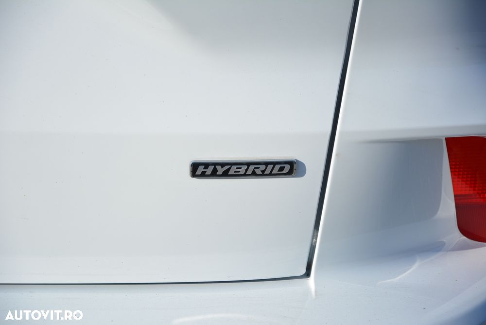 Ford Kuga 2.5 Duratec FHEV ST-LINE - 22