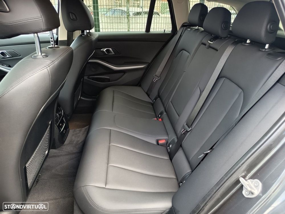 BMW 330 e Corporate Edition Auto - 13