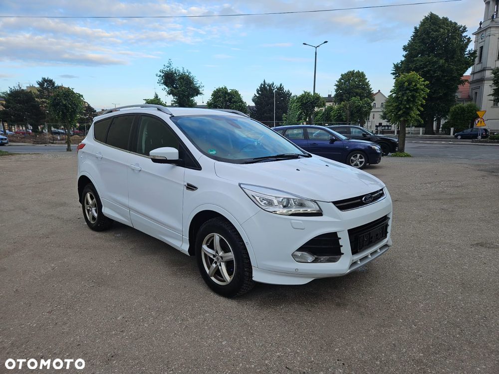 Ford Kuga - 1