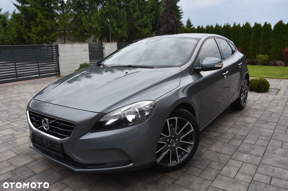 Volvo V40 D2 Geartronic Momentum - 1