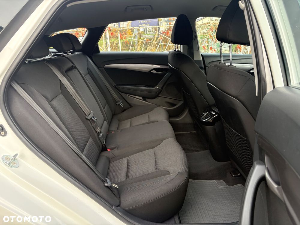 Hyundai i40 1.7 CRDi BlueDrive Business DCT - 8