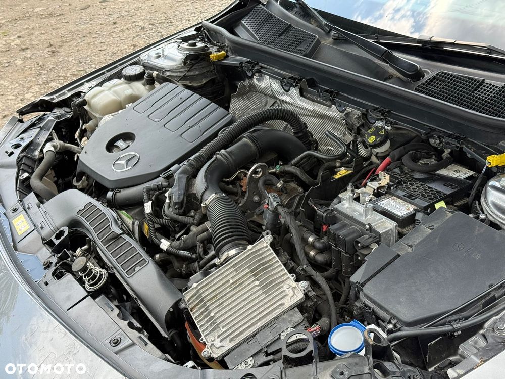 Mercedes-Benz CLA 180 AMG Line 7G-DCT - 6