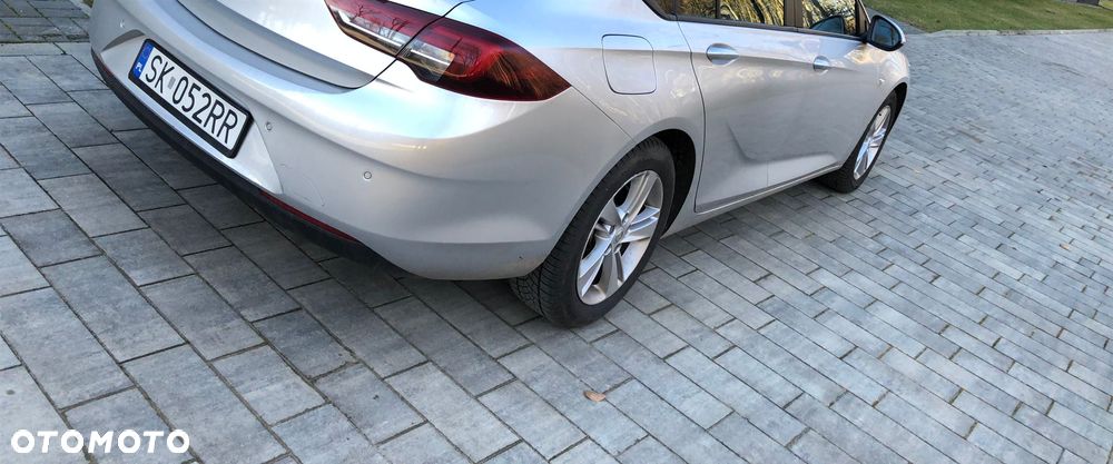 Opel Insignia 1.5 T Exclusive S&S - 11