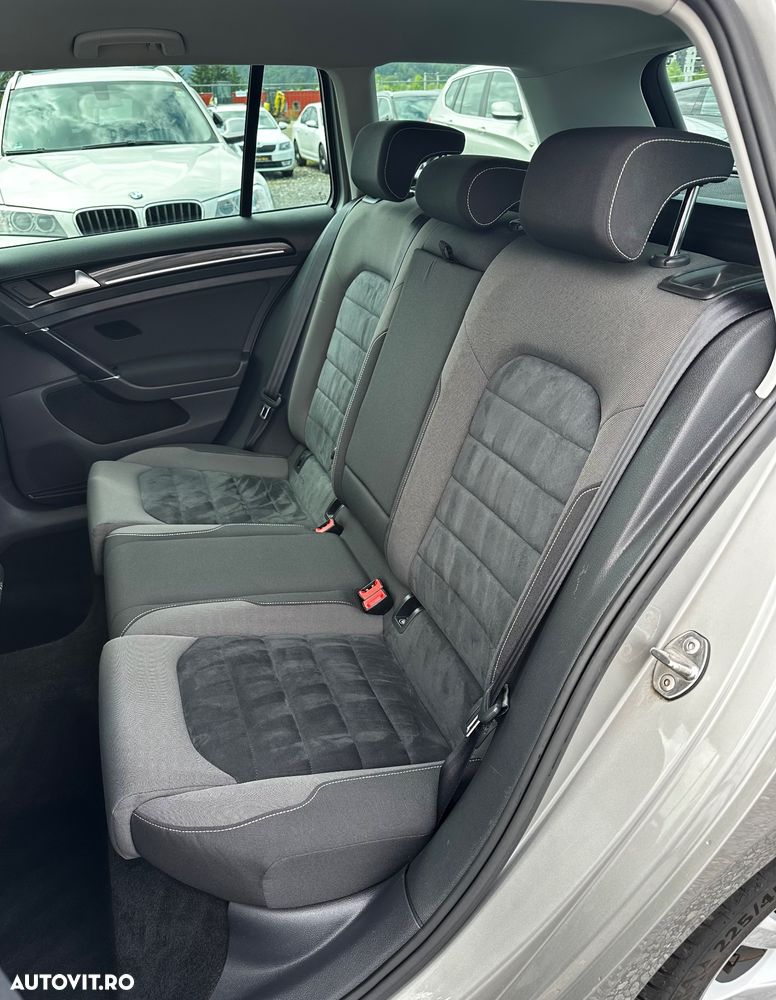 Volkswagen Golf 2.0 TDI (BlueMotion Technology) Highline - 17