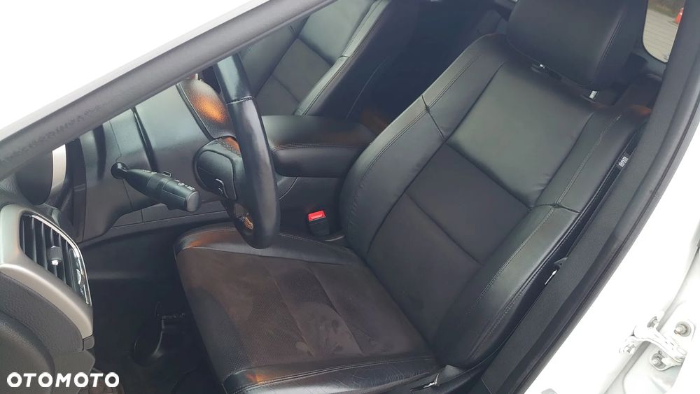 Jeep Grand Cherokee - 23