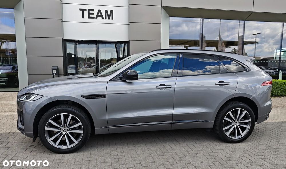 Jaguar F-Pace - 10