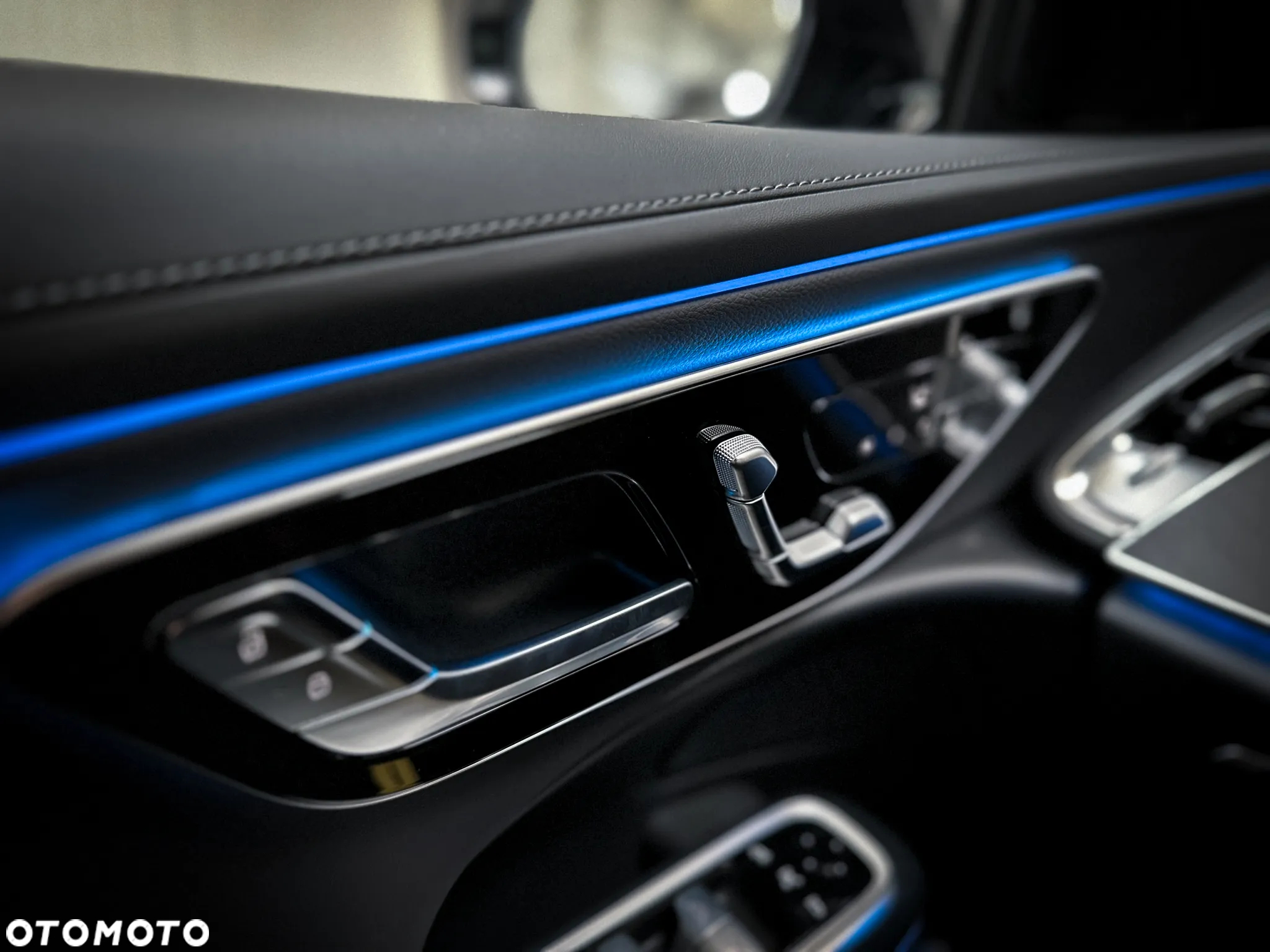 Mercedes-Benz Klasa E 220 d 4Matic 9G-TRONIC Edition AMG Line - 18