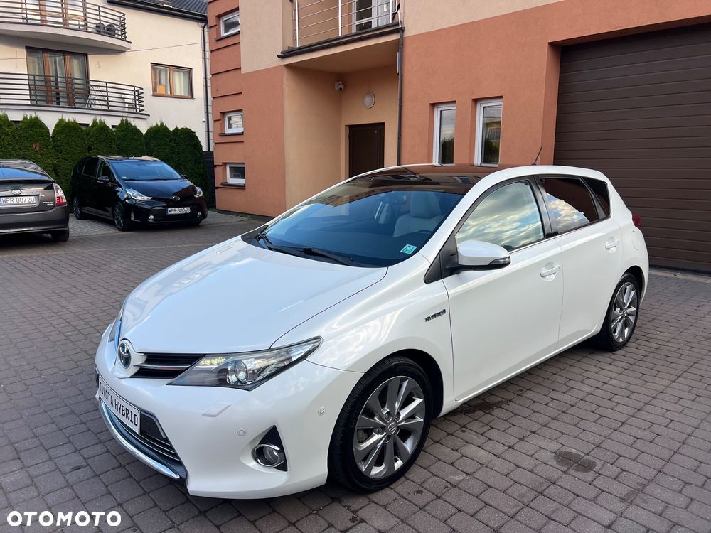 Toyota Auris 1.8 HSD Luna - 2
