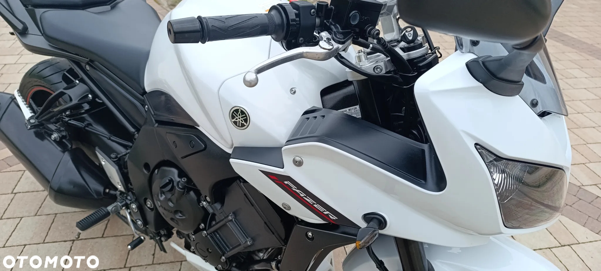 Yamaha FZ - 22