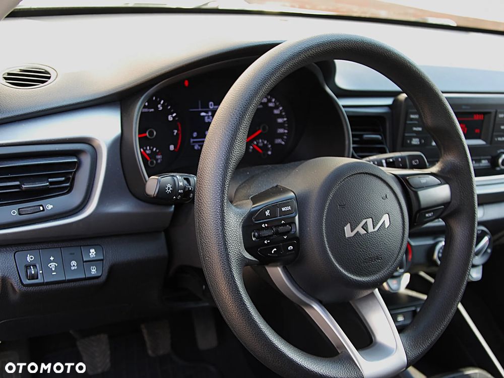 Kia Rio - 14