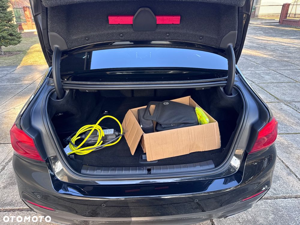 BMW Seria 5 530e iPerformance xDrive M Sport sport - 11