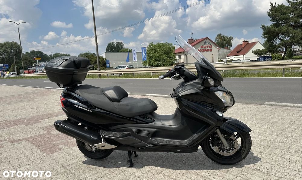 Suzuki Burgman - 9