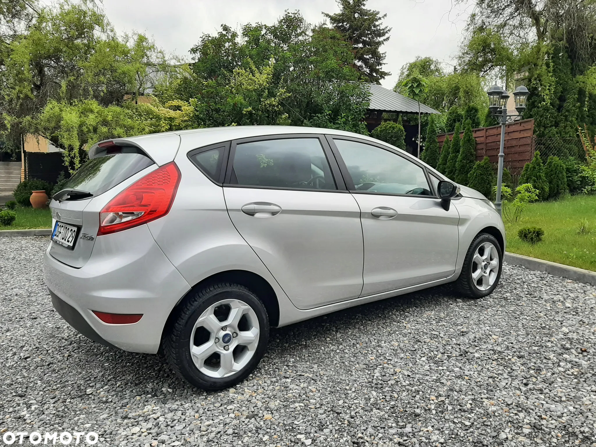 Ford Fiesta 1.25 Ambiente - 28