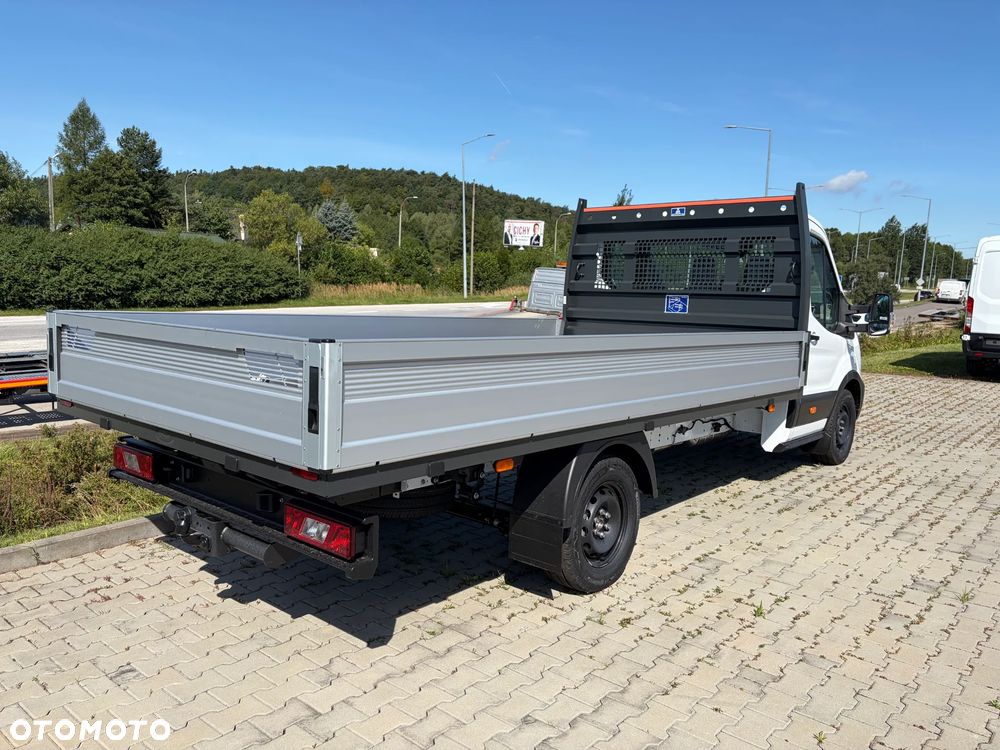 Ford Transit - 2