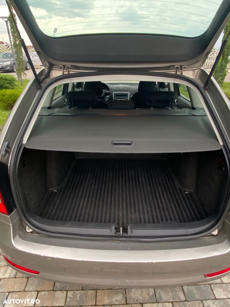Skoda Octavia 1.9TDI Ambiente DSG - 10