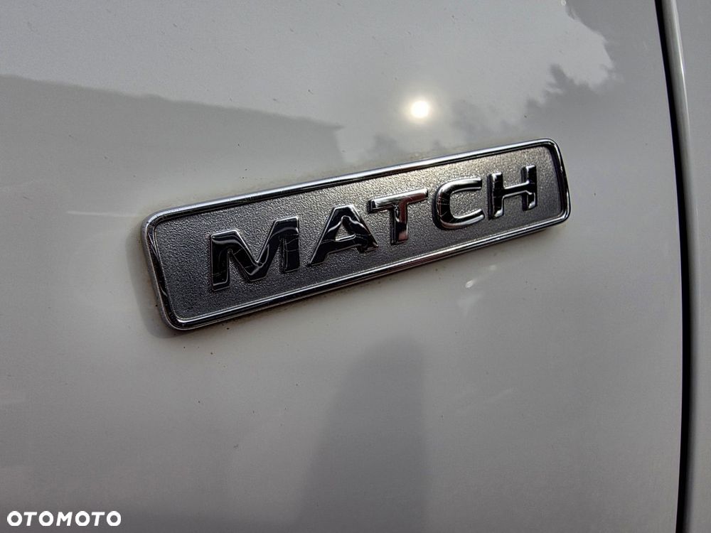 Volkswagen Golf 2.0 TDI Comfortline - 27