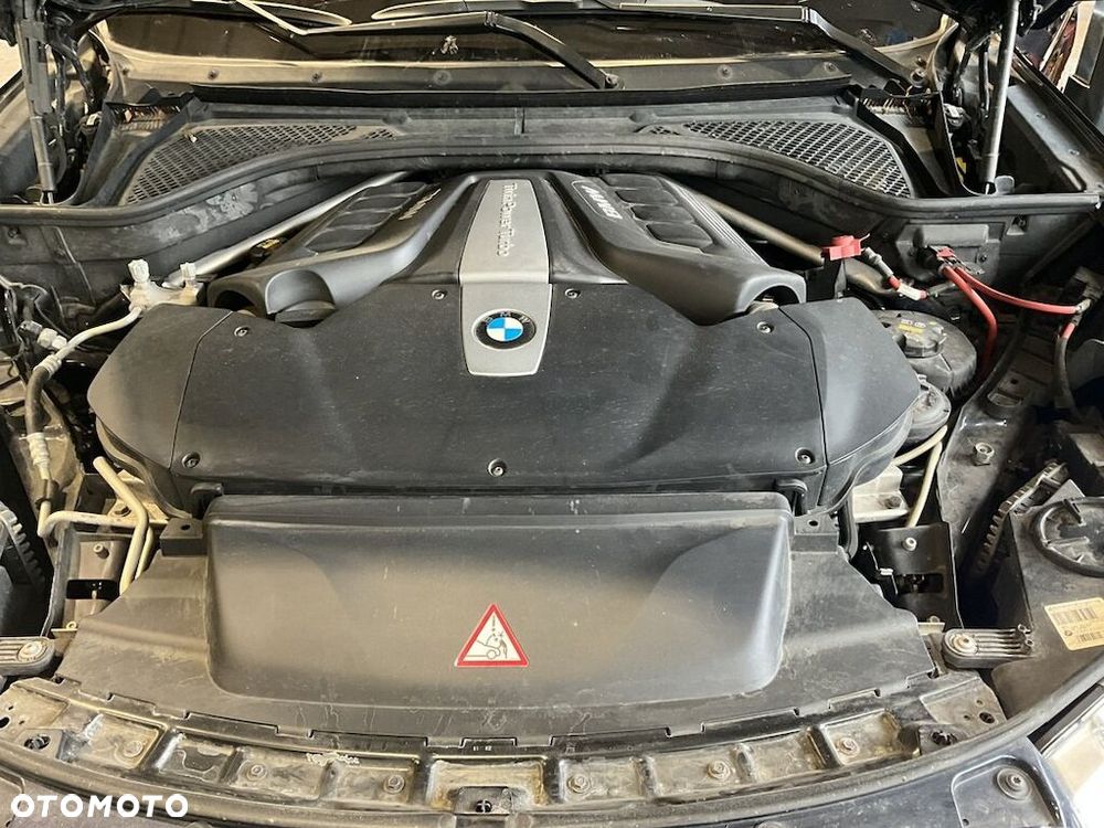 BMW X5 xDrive50i Sport-Aut - 9