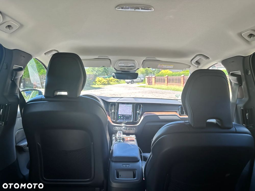 Volvo XC 60 - 4