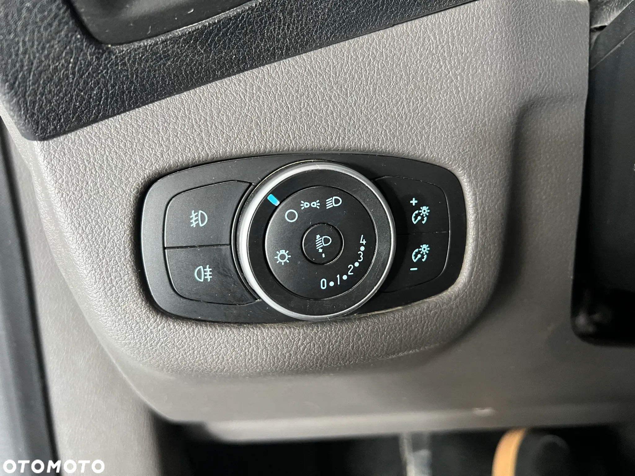 Ford Tourneo Connect Gr 1.5 EcoBlue Trend - 20