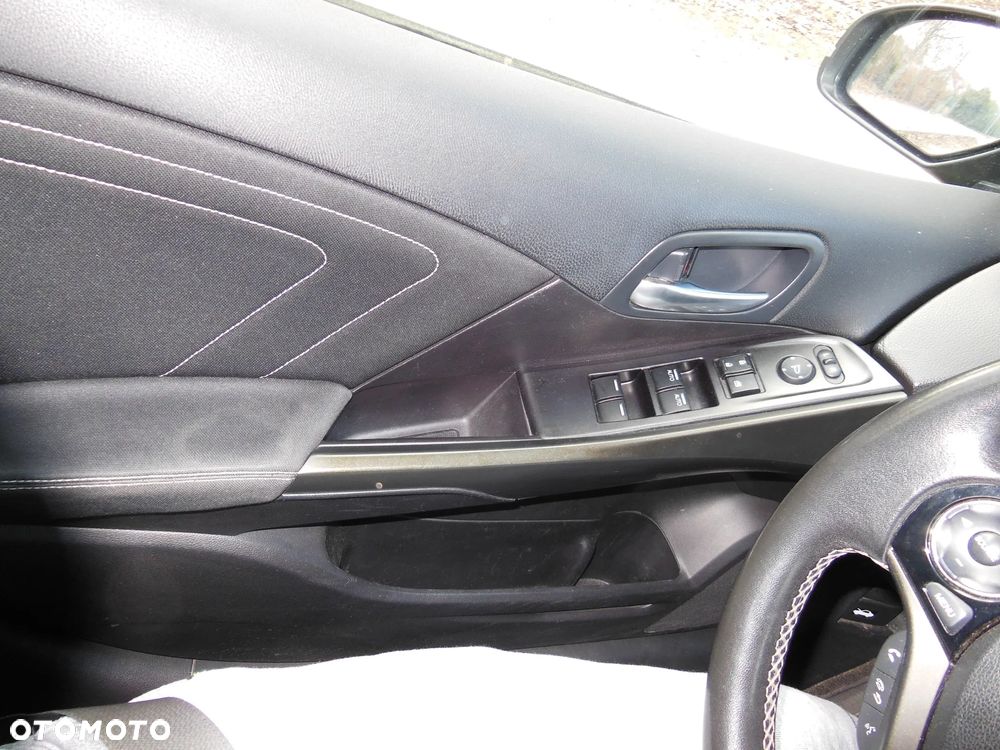 Honda Civic 1.6 i-DTEC Executive Black Edition - 33