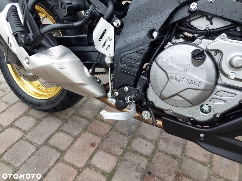 Suzuki DL - 14