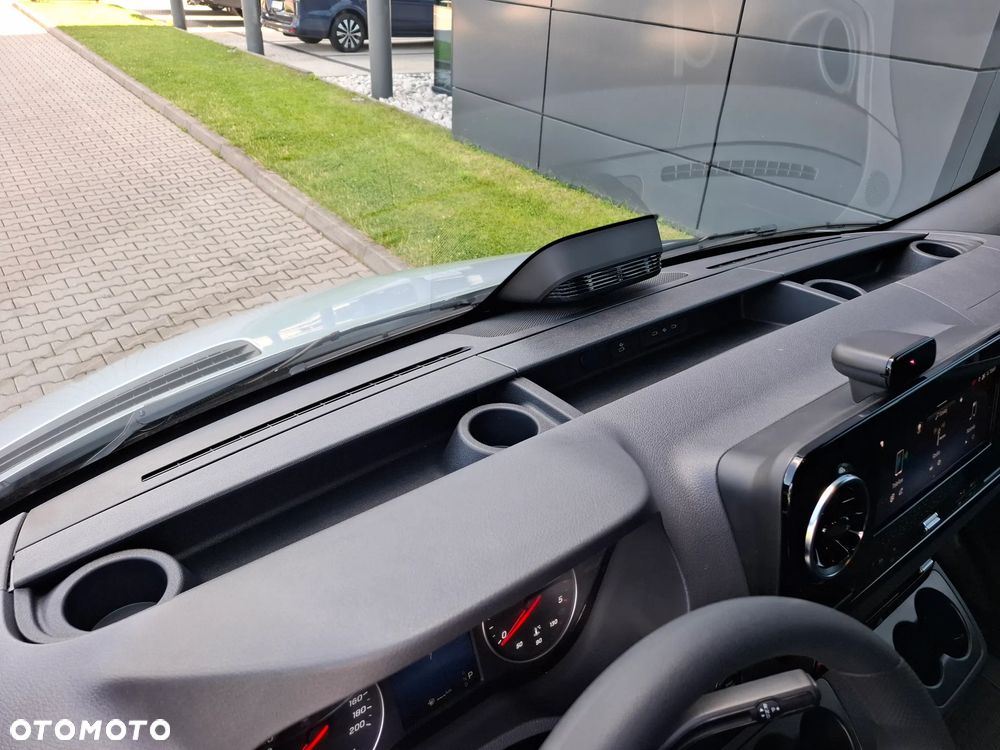 Mercedes-Benz Sprinter 317 CDI Furgon PRO długi 4325 mm L3H2 - 37